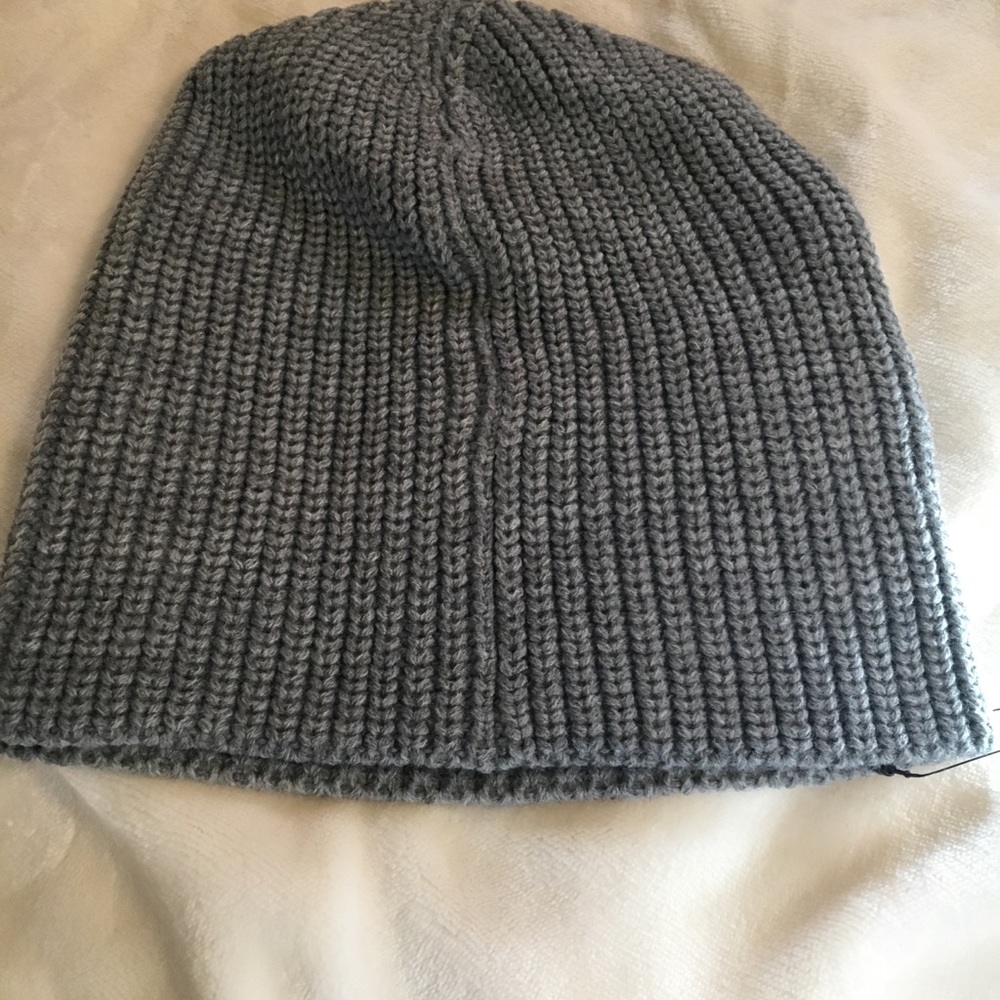 Cute hat - Picture 2 of 2